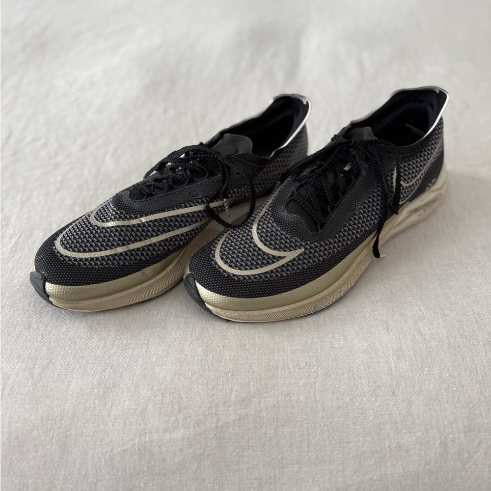 Nike Men's ZoomX Streakfly Running Shoes